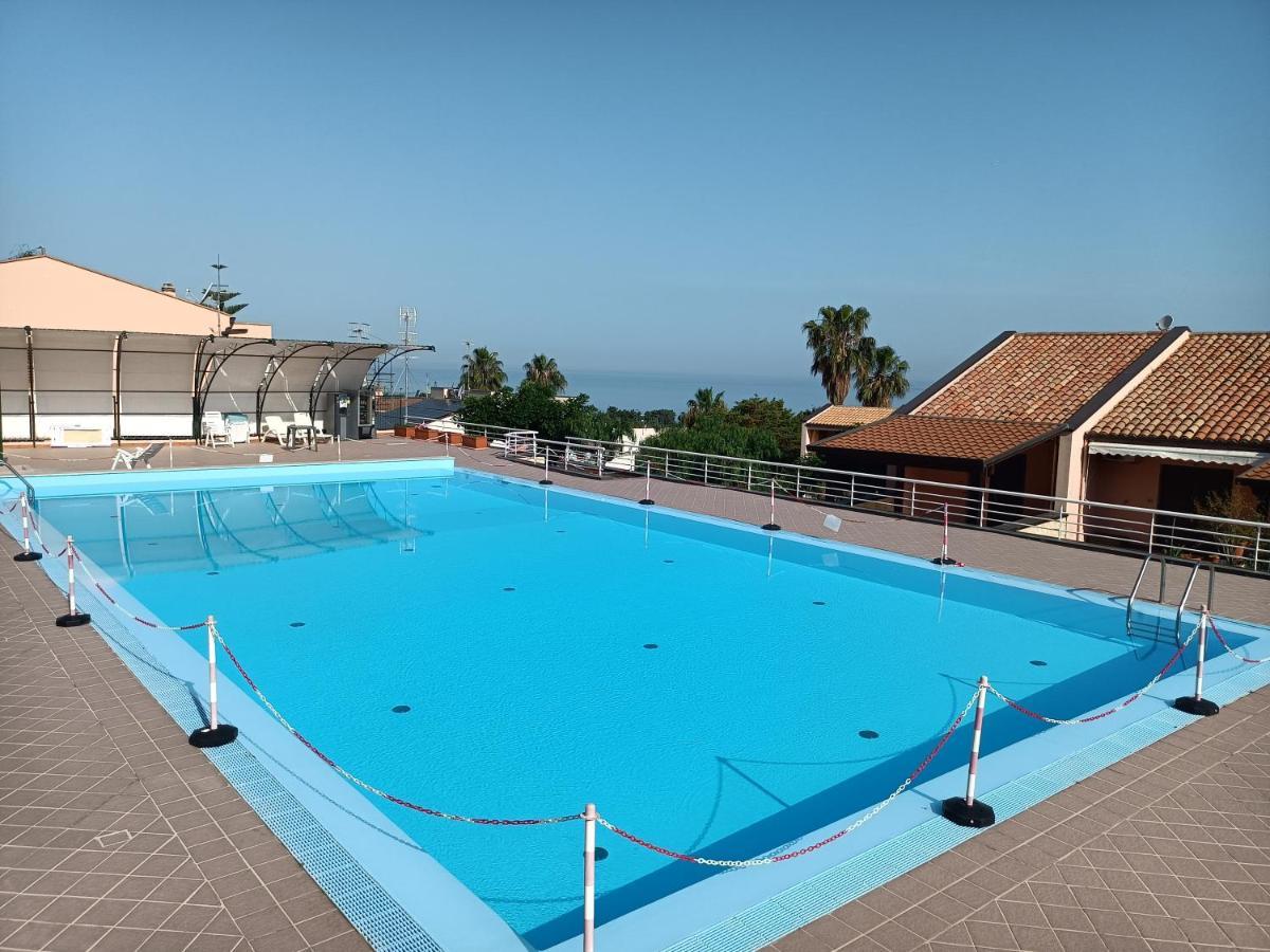 チェファルMagabu' - Swimming Pool And Free Parkingアパートメント エクステリア 写真